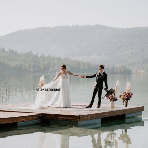 NWT Wtoo Rylan Long Sleeve Gown Sz 00 Ivory - Picture 16 of 16